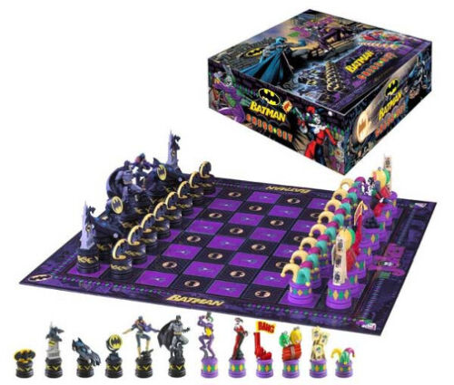 The Noble Collection Joker Vs Batman Collectors Edition Chess Set Brand New
