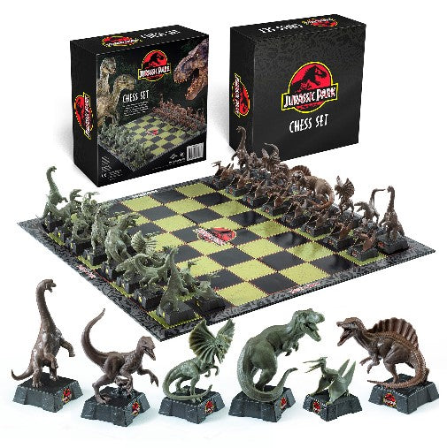 The Noble Collection Jurassic Park Collectors Edition Chess Set Brand New