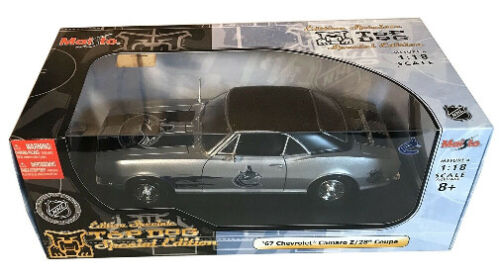 NHL Hockey Vancouver Canucks Diecast 1:18 Scale Camaro Car Brand New